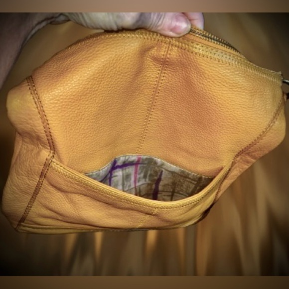 “The Sak” genuine leather crossbody bag - Picture 4 of 6